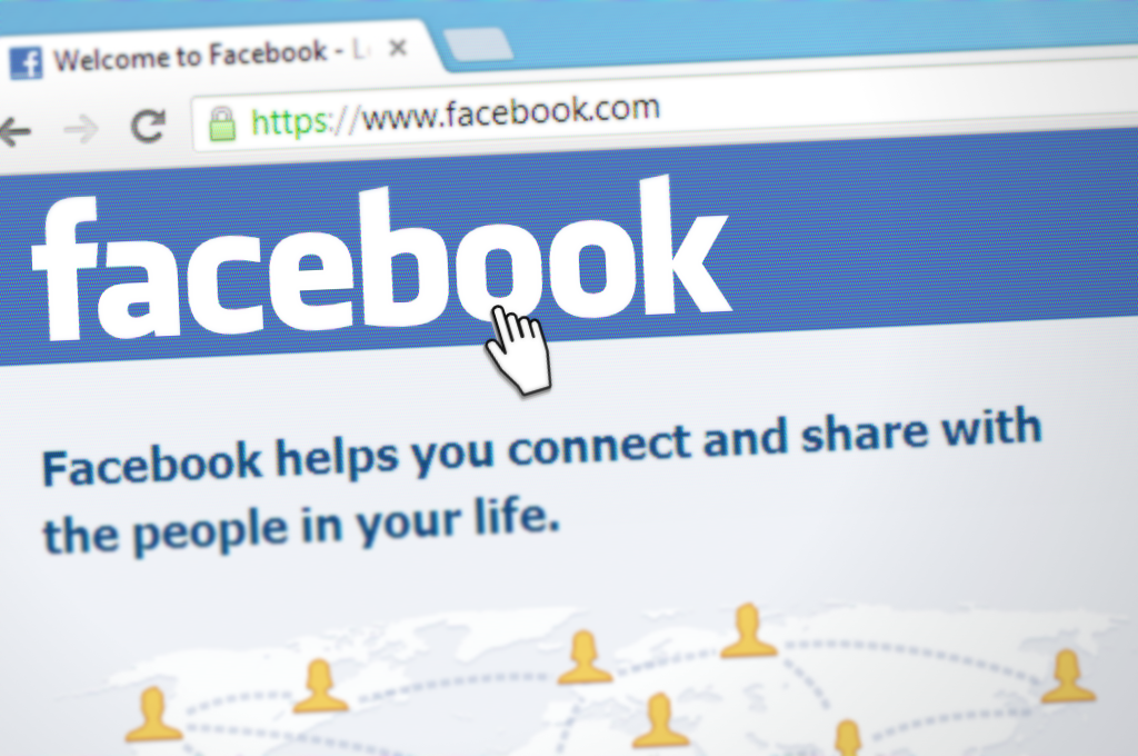 Facebook - Web Marketing & Social Media